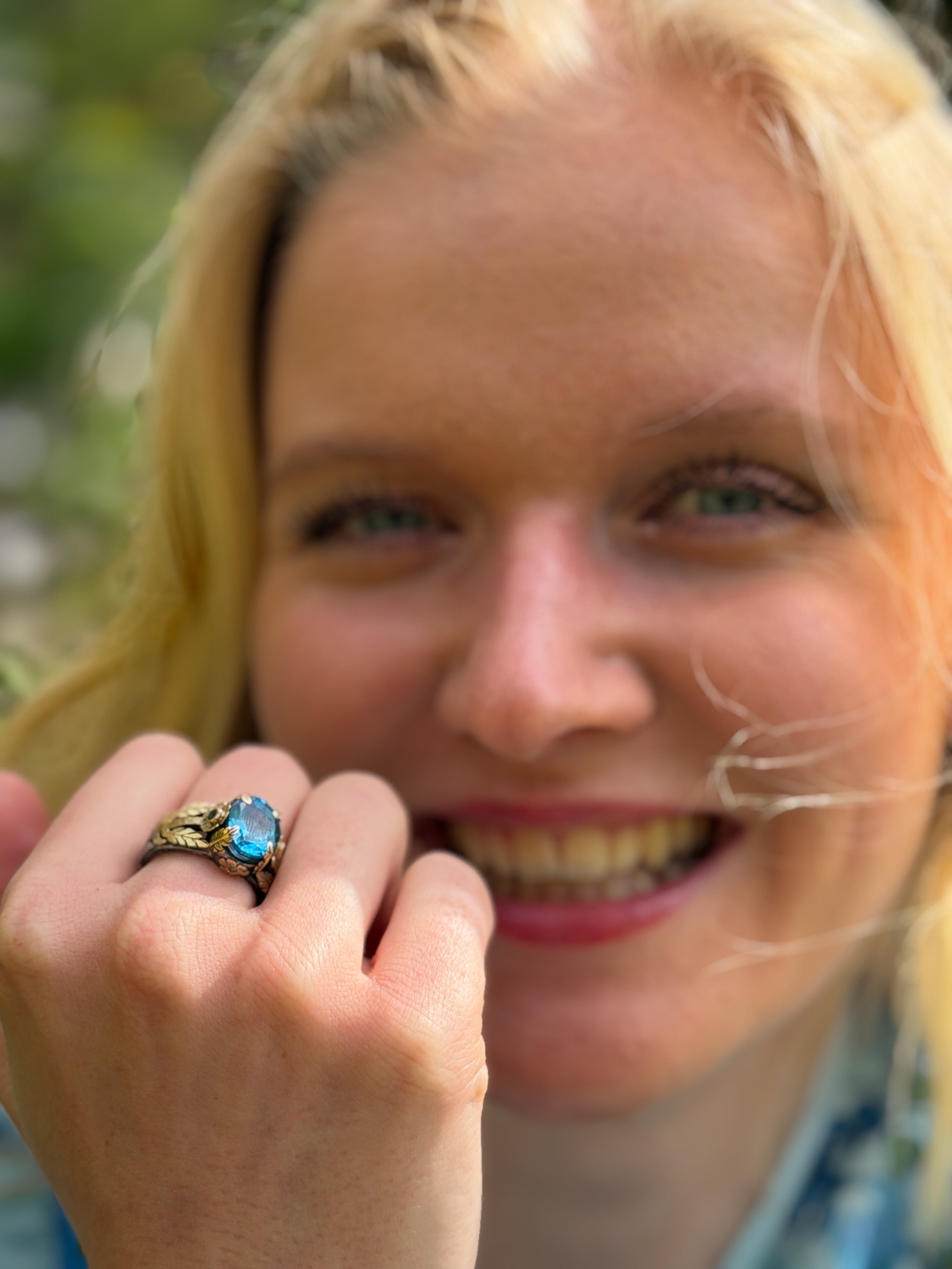 Beauty Blue Topaz Tsavorite Diamond Cocktail Ring