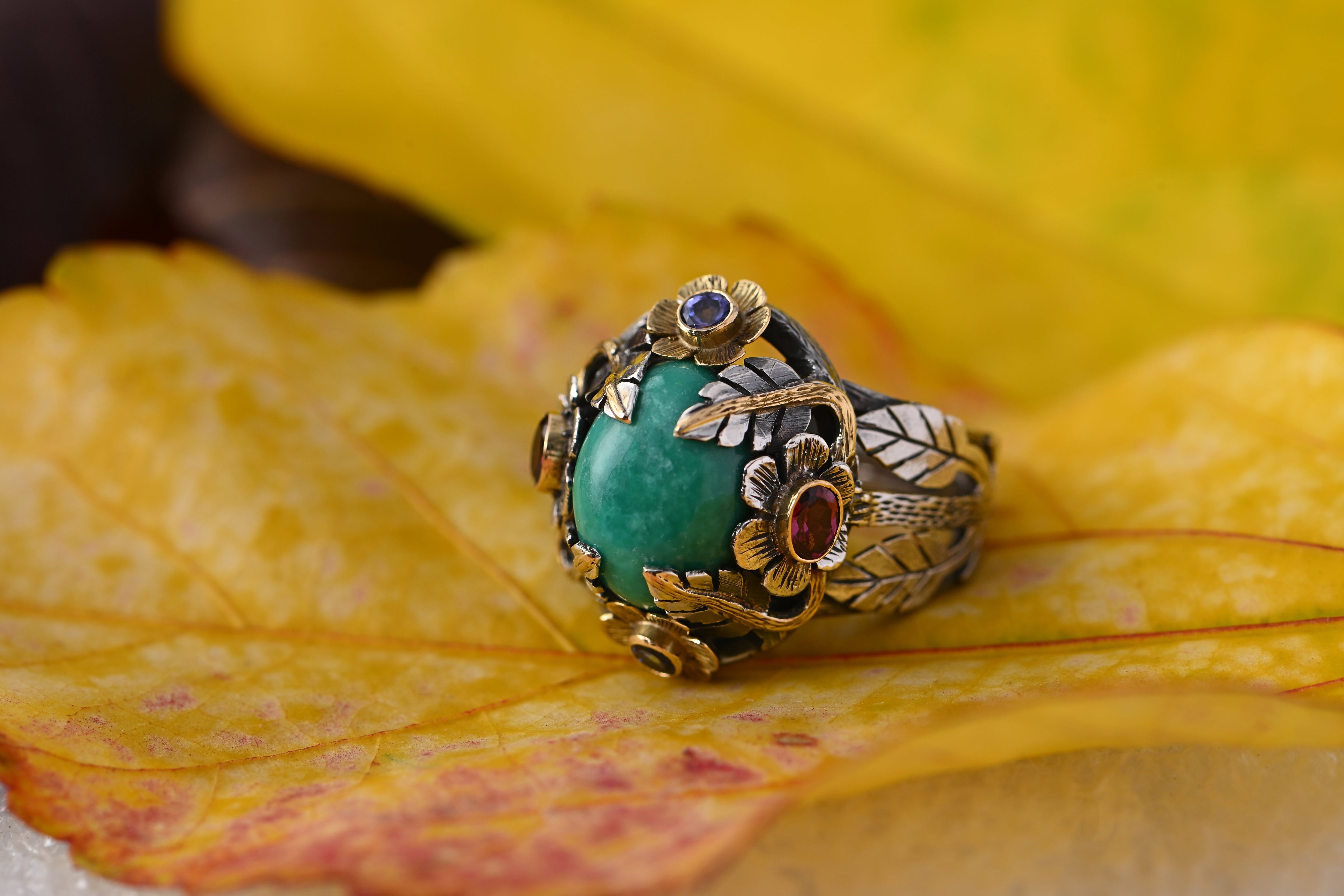 Emerald Pearl Gold Ring