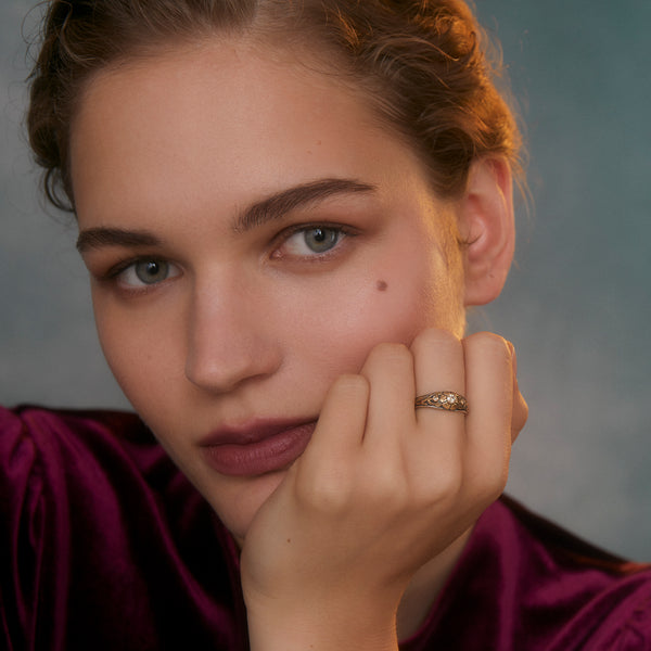 The Diamond Gold Mini Flower Ring
