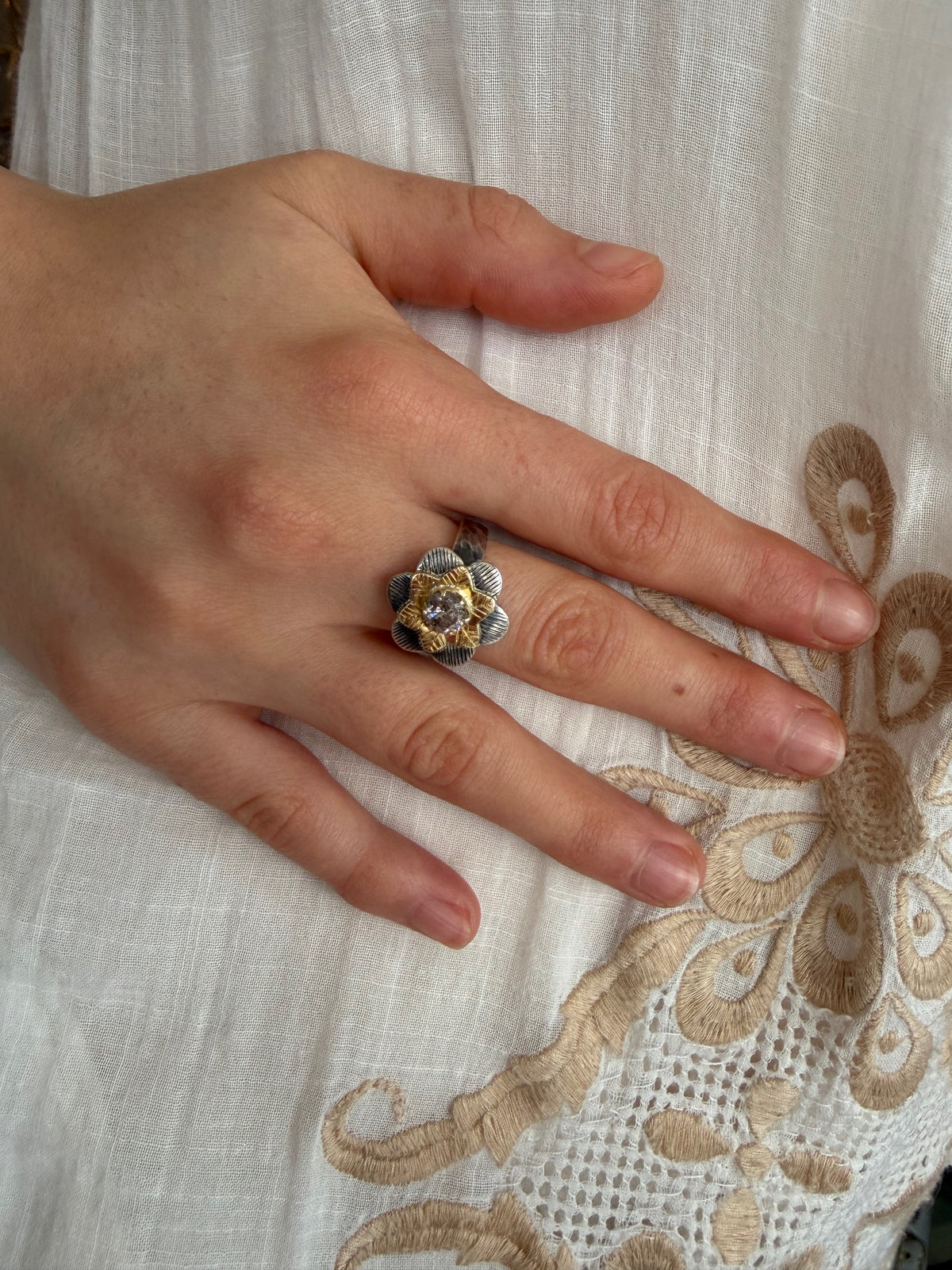 Diamond Gold Flower Ring